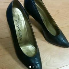 イヴ・サンローラン パンプスのサムネイル