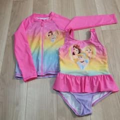 女の子　水着　ラッシュガードセット　プリンセス　サイズ6　(110～120)のサムネイル
