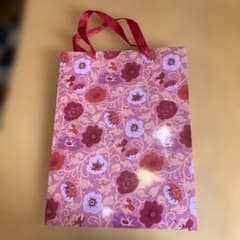 花柄ピンク系紙袋 中サイズ