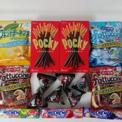 超激安！アミューズメント景品　お菓子　詰め合わせ　ポッキー　チョコパイ　グミ ハイチュウ⭐ポッキー⭐グミ⭐m&m's 詰合せセット - メルカリ
