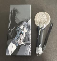 新品】Ado JAPAN TOUR 2024『モナ・リザの横顔』ペンライト - メルカリ