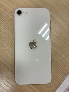 Apple iPhone se 第3世代　ホワイトのサムネイル