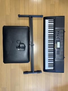 美品】CASIO LK-113 電子キーボード 光ナビゲーション、スタンド付き