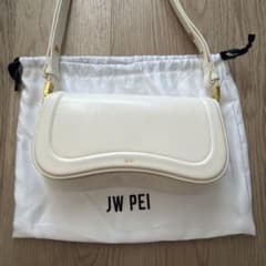 JW PEI ショルダーバッグ ホワイト