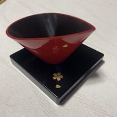 桜柄 漆器 花器 剣山付きのサムネイル