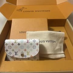 新品★ルイヴィトン ポルトモネロザリ　マルチカラー　村上隆　コラボ 新作のLV×村上隆コラボ✨ オールインBBマルチカラー🩵🩷💛💚 これは