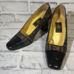 フェンディ ズッカ柄 パンプス ヒール さ35 1/2 - メルカリ