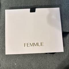 FEMMUE ショップ袋 紙袋のサムネイル
