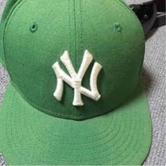 ニューエラ帽子のサムネイル