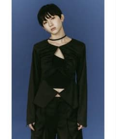 完売品】Knuth Marf / unique feminine blouse - メルカリ