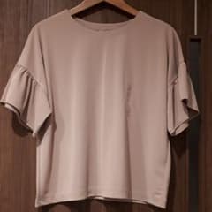 試着のみ　ユニクロTシャツ カットソーLのサムネイル