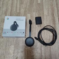Google Chromecast 本体と付属品のサムネイル