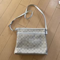 COACH ショルダーバッグ ホワイト 合成皮革のサムネイル