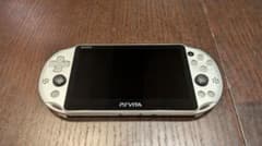 SONY PS Vita pch-2000 本体 32GB マインクラフトのサムネイル
