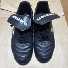 UMBRO アンブロ 別注 Football shoes 黒　最終値下げのサムネイル
