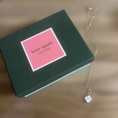 kate spade 花モチーフ ネックレスのサムネイル