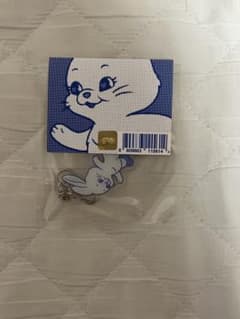 newjeans TOKKIトッキ アクリルキーホルダー ホワイトのサムネイル