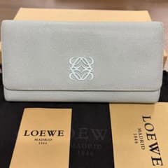 新品同様 ロエベ　LOEWE 財布　長財布　アナグラム
