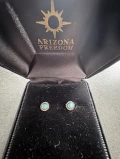 ARIZONA FREEDOM ターコイズ スタッドピアス - メルカリ