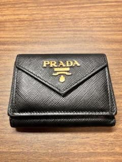 PRADA 三つ折り ロゴ サフィアーノ レザー バイカラー 黒 - メルカリ