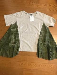 ［最終値下げ］osmosis 透かし柄チュールレイヤード Tシャツのサムネイル