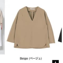未使用✳︎ティティベイト✳︎Vネックプルオーバー  ベージュのサムネイル