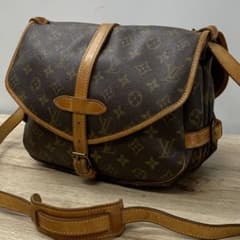 LOUIS VUITTON MALLETIER刻印 ソミュール30 B250 LOUIS VUITTON MALLETIER刻印 ソミュール30 B250 - メルカリ