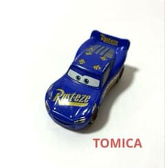 トミカ カーズ ライトニングマックイーン（ファビュラスタイプ）
