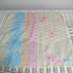 アルバローザ ALBA ROSA ハンカチ 花柄× 黄色のサムネイル