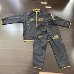 UMBRO サッカーウェア 上下セット ブラック 130㎝のサムネイル