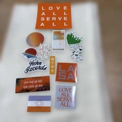 藤井風グッズステッカーセット￼ 「LOVE ALL SERVE ALL」 - メルカリ
