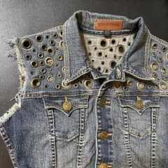 TRUERELIGIONのサムネイル
