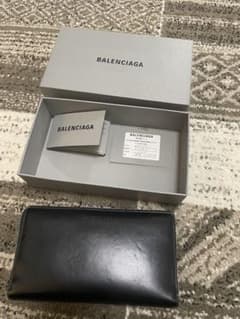BALENCIAGA ブラックレザー 長財布のサムネイル