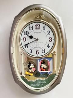 美品】ディズニータイム ミッキー＆ミニー からくり時計 - メルカリ