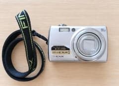 デジカメ　富士フィルムFINE PIX F200EXR シャンパンゴールド デジカメ 富士フィルムFINE PIX F200EXR シャンパンゴールド - メルカリ
