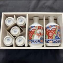 献上伊万里 酒器揃 昇龍 徳利2本 お猪口5客 有田焼 金彩 - メルカリ
