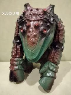 ソフビ　エンザンコウ　①　monstock izumonster　安楽安作 ソフビ エンザンコウ ① monstock izumonster 安楽安作 - メルカリ