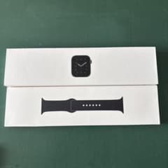 Apple Watch SE 44mm スペースグレーのサムネイル