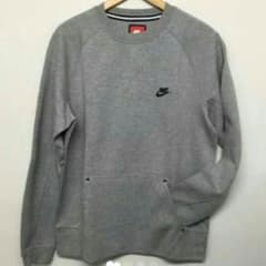 ナイキ テックフリース トレーナー グレー 灰 XL 試着のみ 値下げのサムネイル