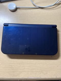 Newニンテンドー3DS LL シルバー×ブラックジャンク品のサムネイル