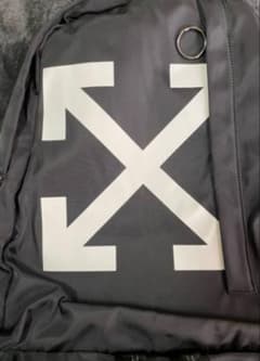 OFF-WHITE リュック・バックパックのサムネイル