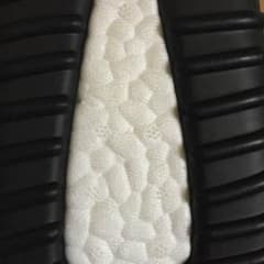 adidas YEEZY BOOST 350 国内正規のサムネイル