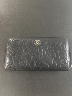 CHANEL カメリア エンボス ラウンドファスナー 長財布 ブラック - メルカリ
