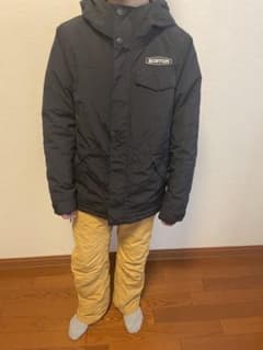 BURTON スノーボードジャケット上下セットMサイズ（140ー147） BURTON バートン スノーボードウェアー 上下セット キッズ Mサイズ140