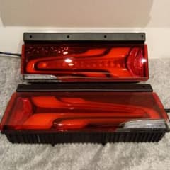 三菱ふそう新型スーパーグレート純正LEDテールランプ - メルカリ
