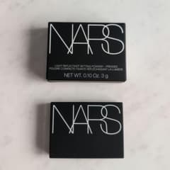 NARS ライトリフレクティングセッティングパウダー プレスト N 02415のサムネイル