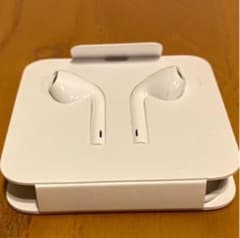 iPhone 11 純正イヤホンのサムネイル