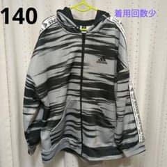 パーカー adidas　140のサムネイル