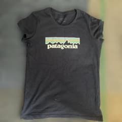 patagonia ネイビーTシャツ ガールズ　XLのサムネイル