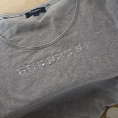 美品♡BURBERRY LONDON ラインストーンロゴ Tシャツ グレー - メルカリ